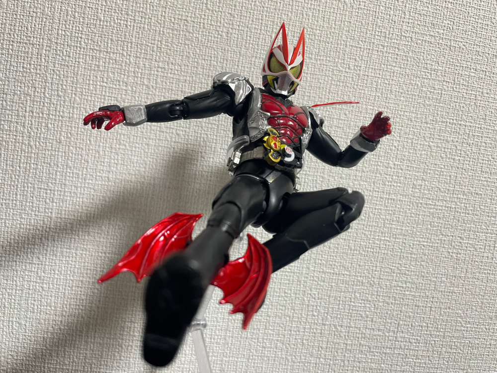 粉丝自制假面骑士极狐kiva形态手办 从腰带到皮套都完美贴合人设