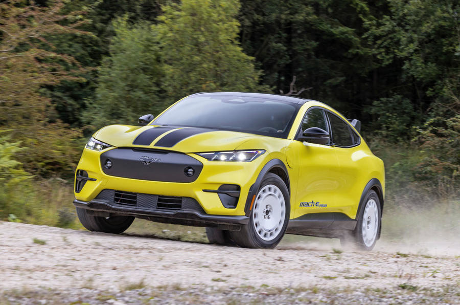 福特推出2024款野马macherally电动suv双电机迸发480马力