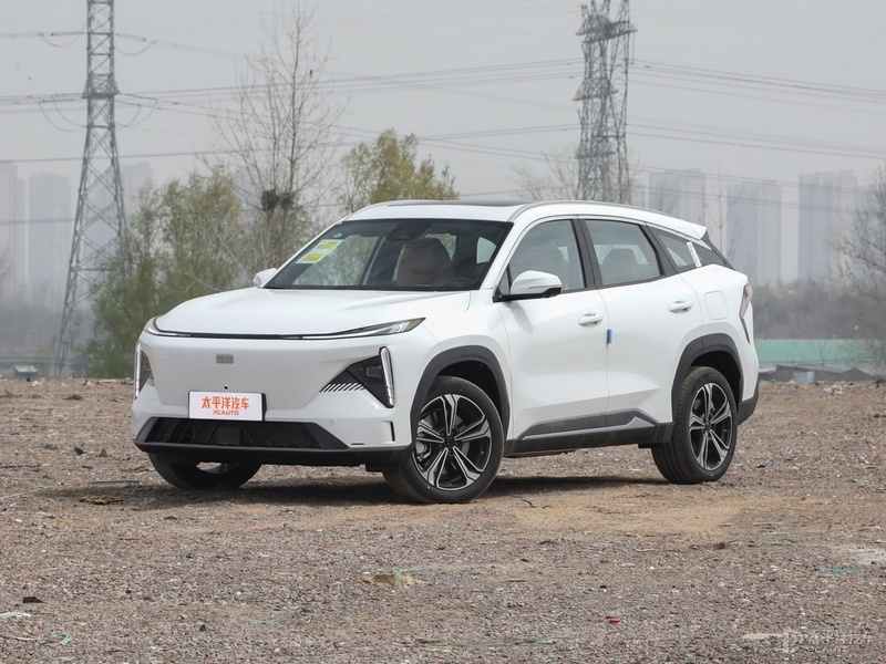 荣耀版,深蓝s7,零跑c10及吉利银河l7等同级混动suv;另外,还与长安cs75