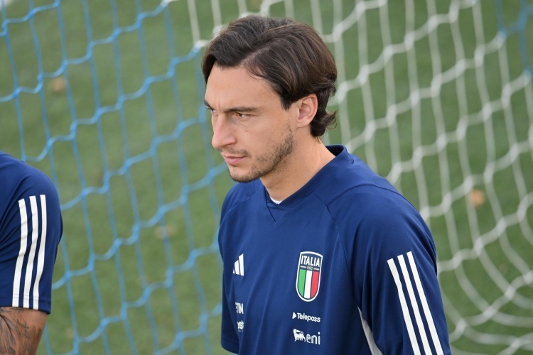 达米安:现在失望和遗憾的情绪占了上风,我们必须向所有人道歉