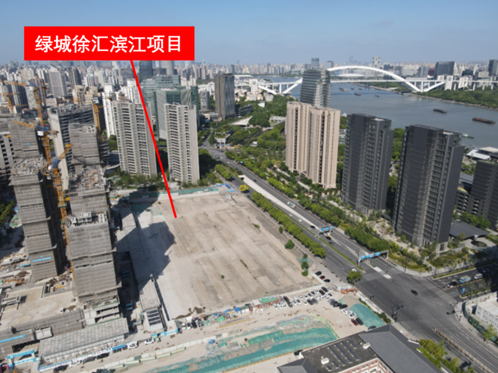 13.1万/㎡，国内单价地王出炉！绿城霸气拿下滨江绝版地块！_腾讯新闻