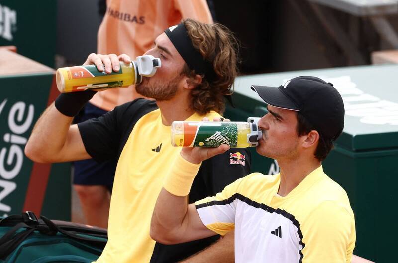 为爱出征!西西帕斯三线作战,一日双赛,体力成考验,即将大战阿尔卡拉斯