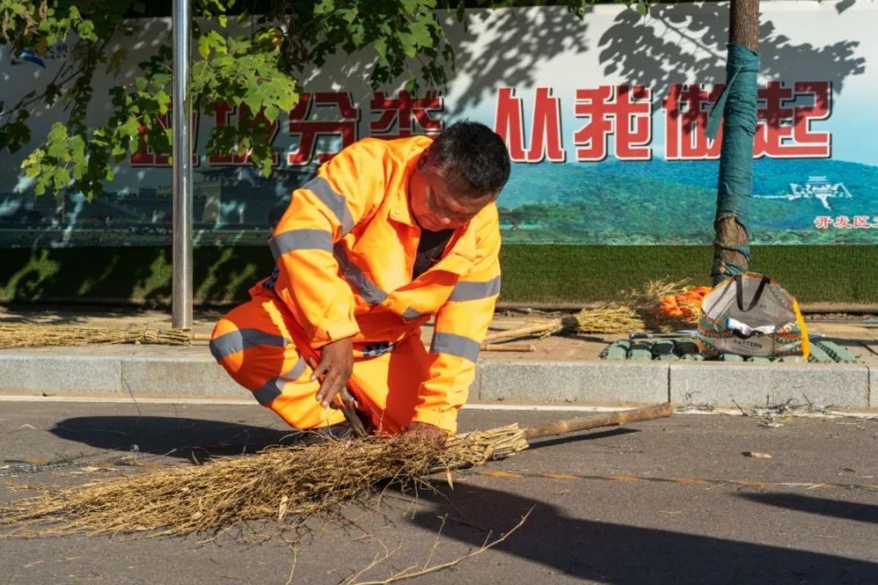 宁可一人脏，换来万人洁---寿县环卫工石秀月获得淮南市2023年度十佳“最美环卫工人”