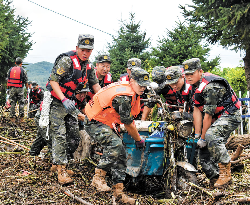 坚决听从统帅号令，解放军和武警部队迎难而上，全力打赢抗洪抢险攻坚战腾讯新闻 2315