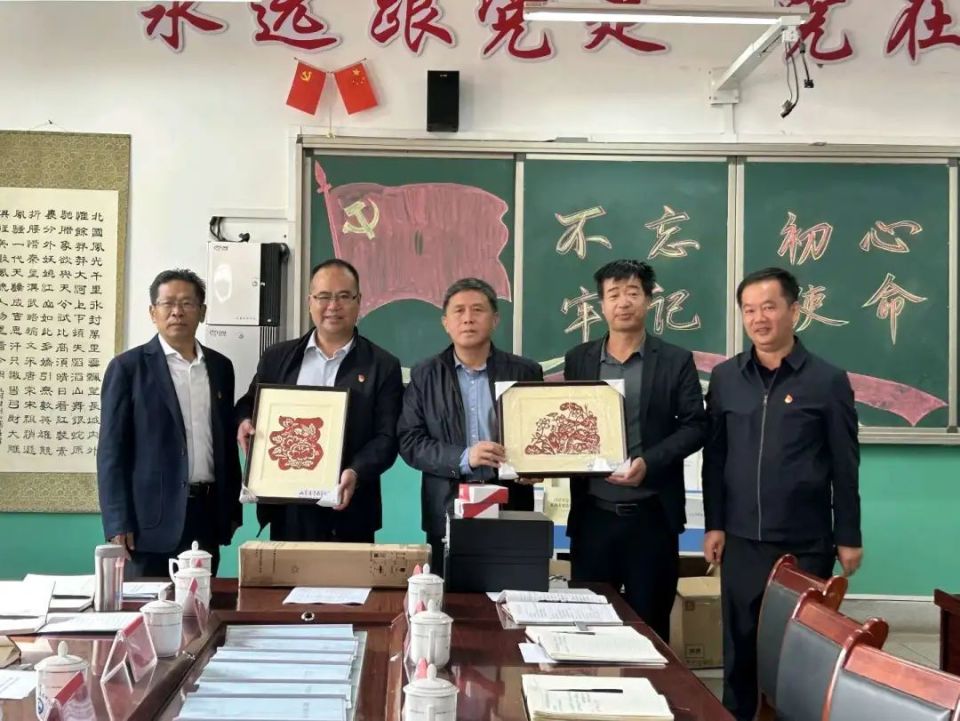送教助研促提升 凝心聚力助成长——山东省济南第九中学教学专家团队