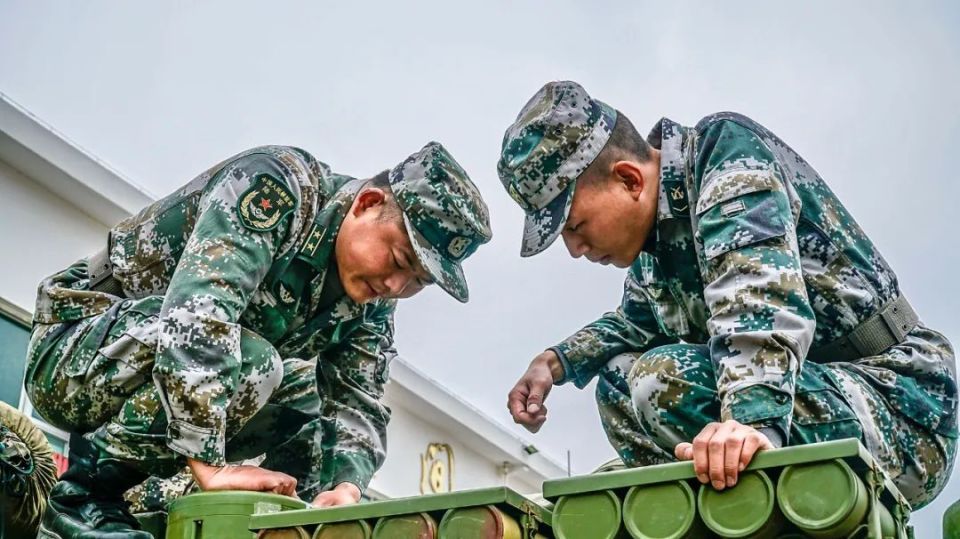 专业技术中校单恒:我愿意干,愿意长期干!