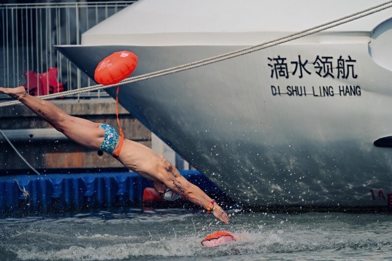 铁人精神，永不落幕丨2025兴·泉滴水湖大铁铁人三项赛暨泳渡挑战赛圆满收官_腾讯新闻