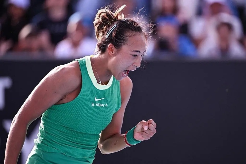 澳网女单赛场冷风劲吹,郑钦文或遇首次闯进大满贯四强最好机会