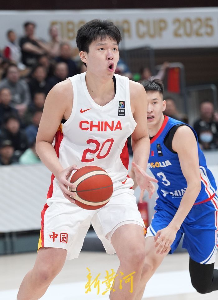 杨瀚森国家队首秀挺惊艳中国男篮本周日客战日本队
