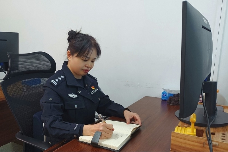 "羊城公安十佳女警"谢丽华:侦破诈骗案为老人挽损超千万元-腾讯新闻