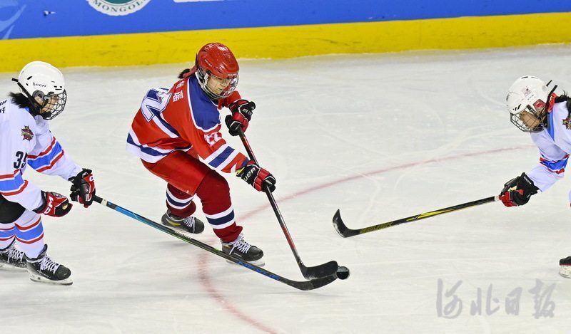 聚焦十四冬河北队晋级青年组女子冰球四强