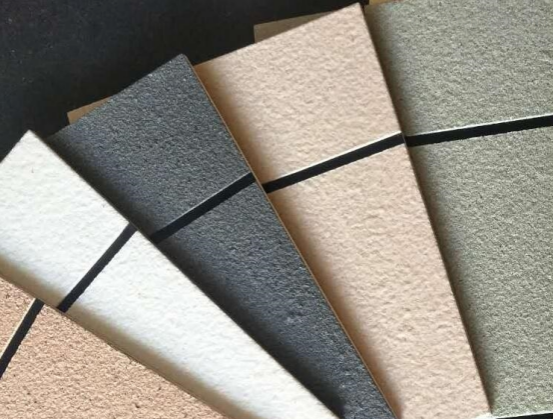 石功匠自建房用仿石漆好还是瓷砖好