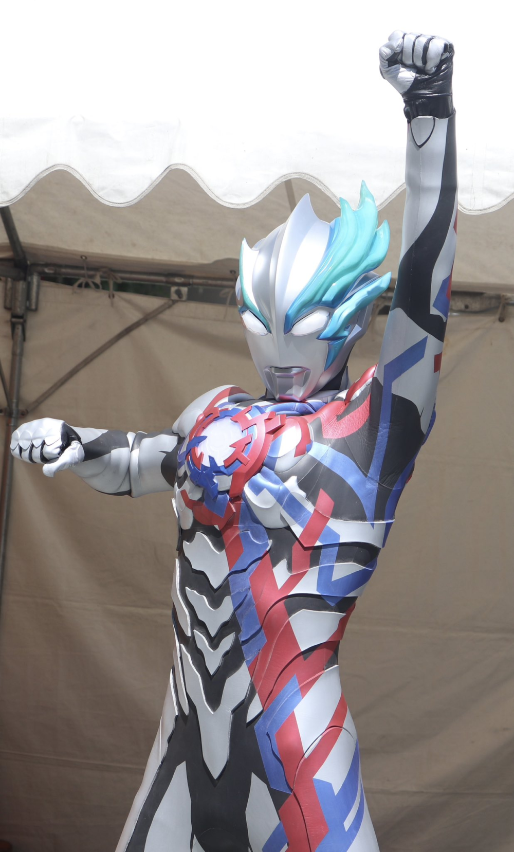 布莱泽奥特曼面部水晶设定公开 光之巨人在重伤后结痂的表现