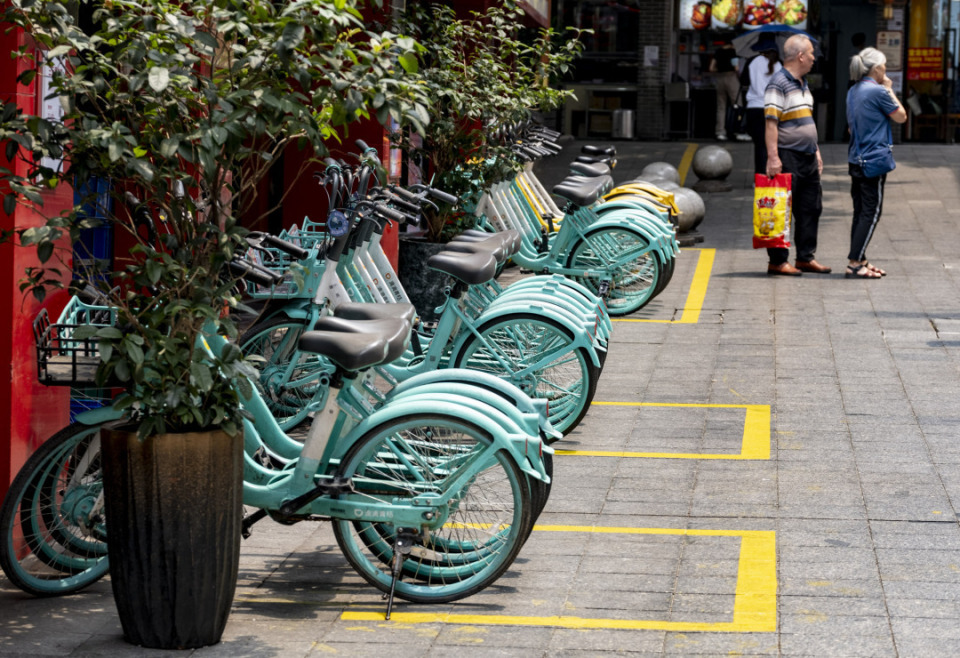 直击广州三元里村电单车禁停首日|村内车流减少,街巷安静