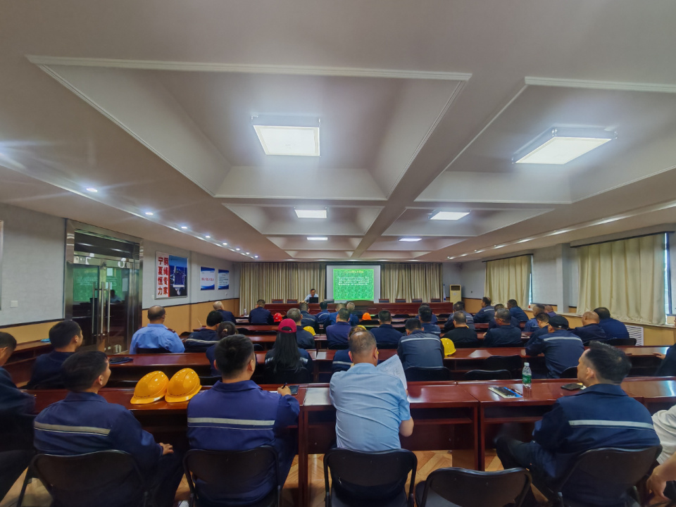 宁夏石嘴山市惠农区总工会开展心理健康知识讲座进企业活动
