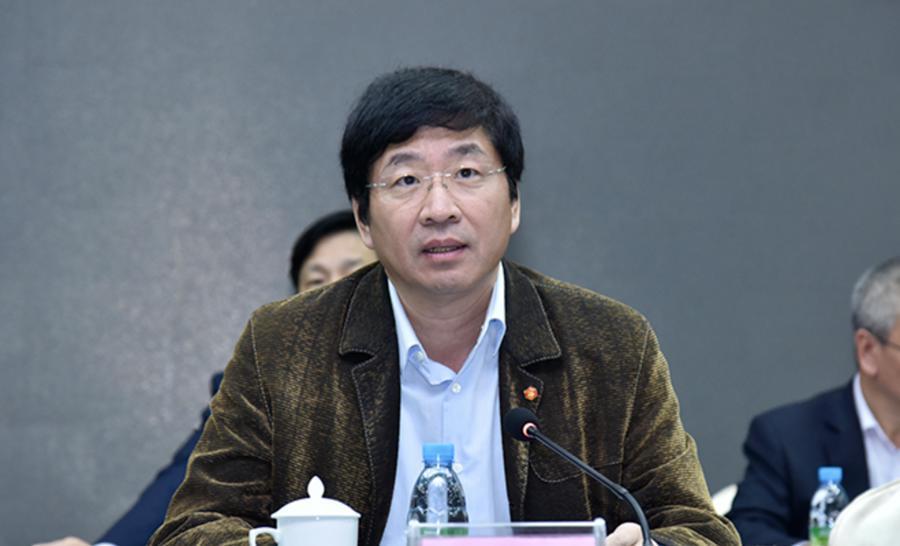 中纪委周末“打虎”，桂林市委书记落马，不满29岁就被提为副处级_腾讯新闻