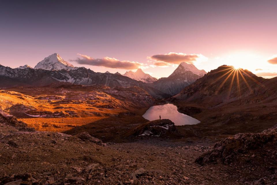 央迈勇雪山图片图片