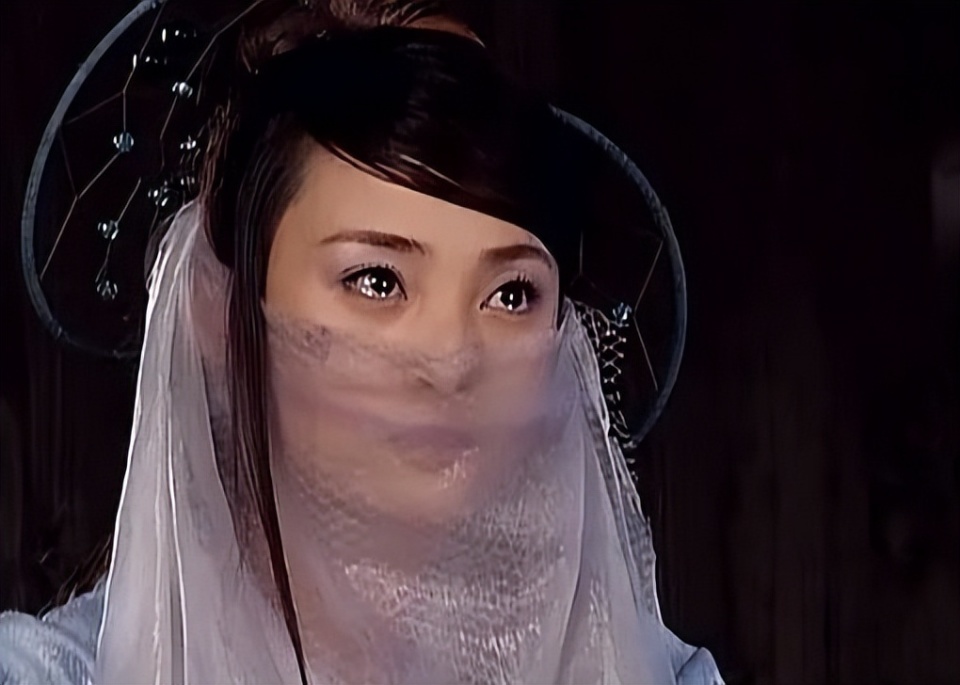 明明是神颜却硬演"平平无奇",阿娇输给朱茵,吴辰君赢了蒋勤勤