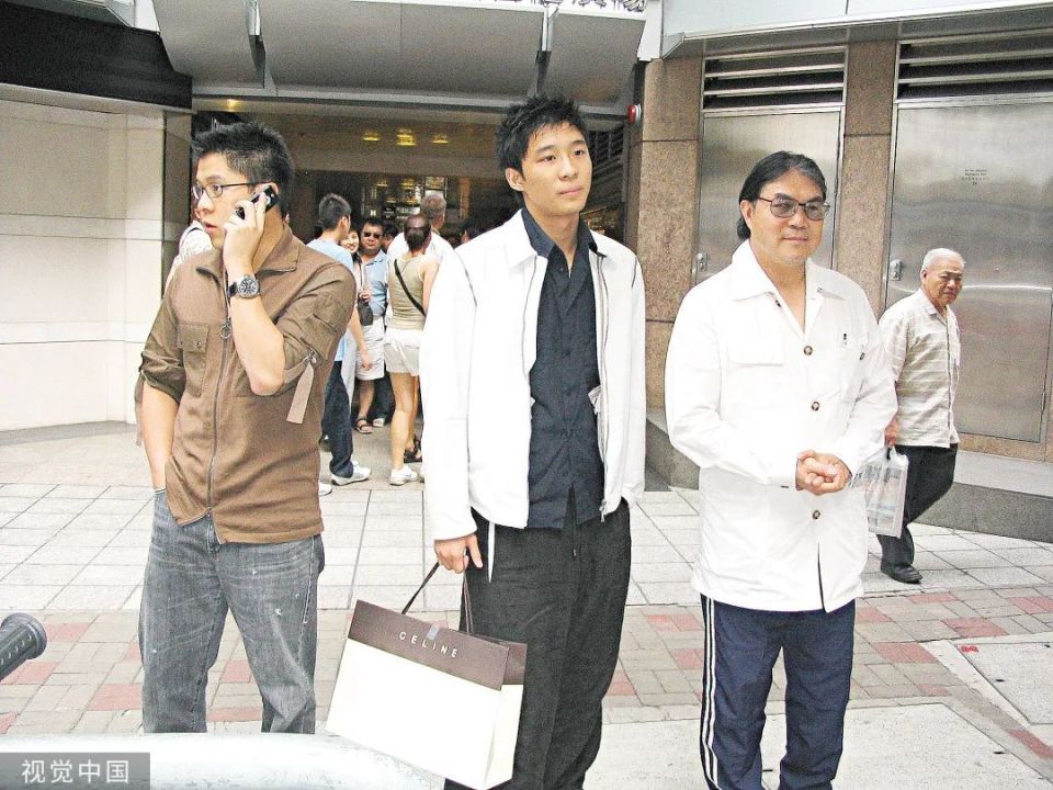 霍家三公子求婚成功,郭晶晶妯娌也低调!霍启刚三兄弟画风大不同