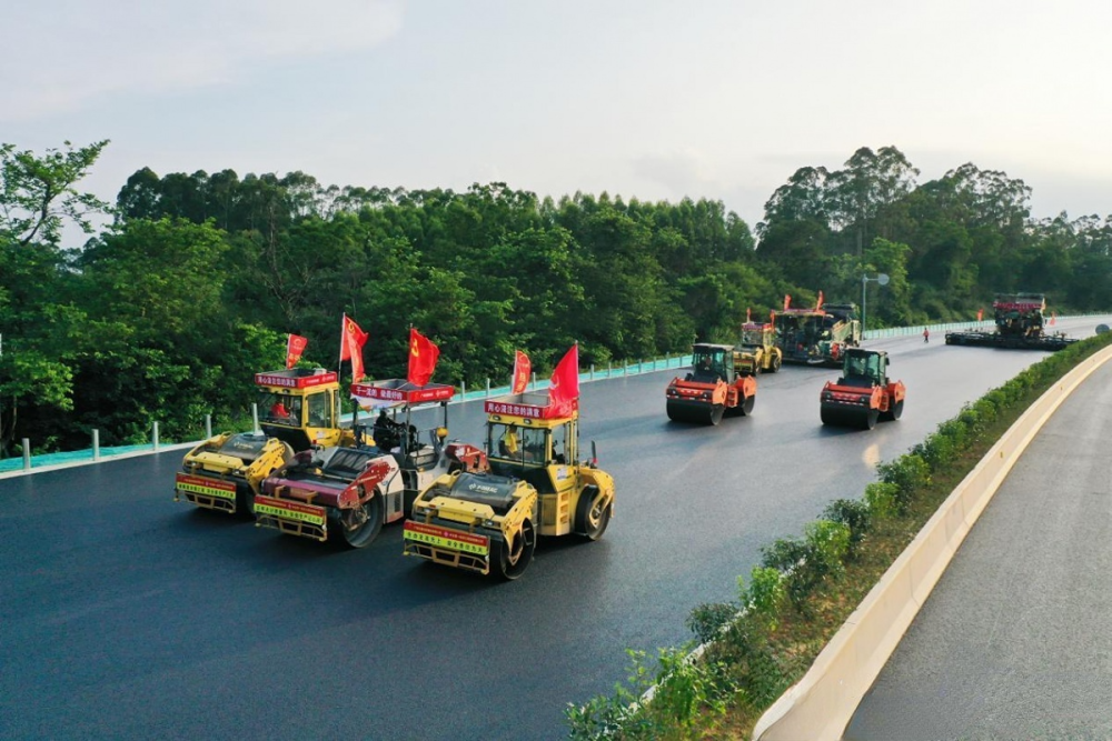意义重大广昆高速扩容广西段建设速度喜人老司机们真开心