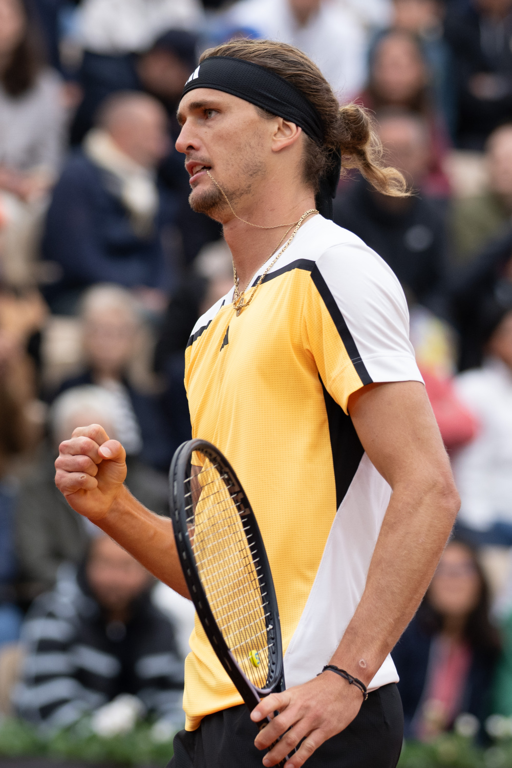 网球——法网:兹维列夫晋级第三轮