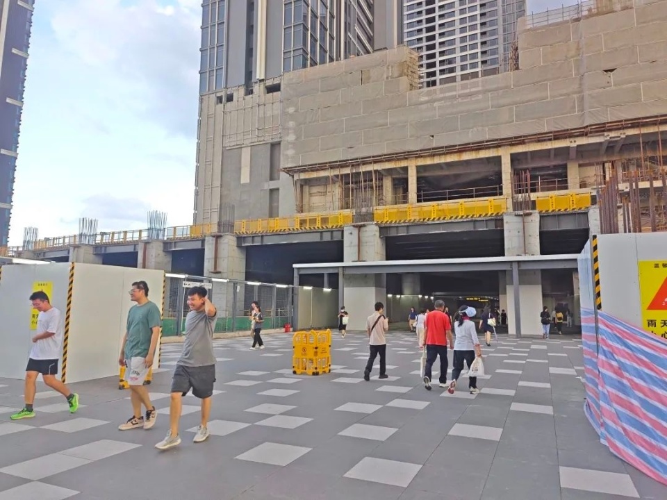 上海莘庄地铁站,记忆中的"老天桥"焕新归来