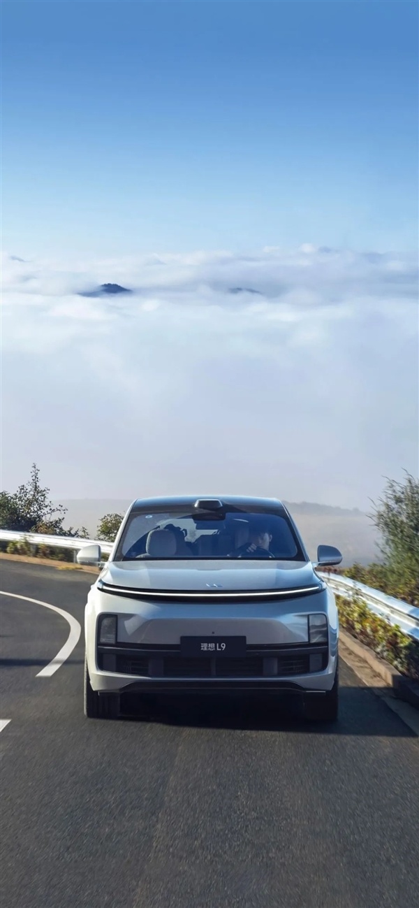 高清无水印!理想汽车官方发布手机壁纸