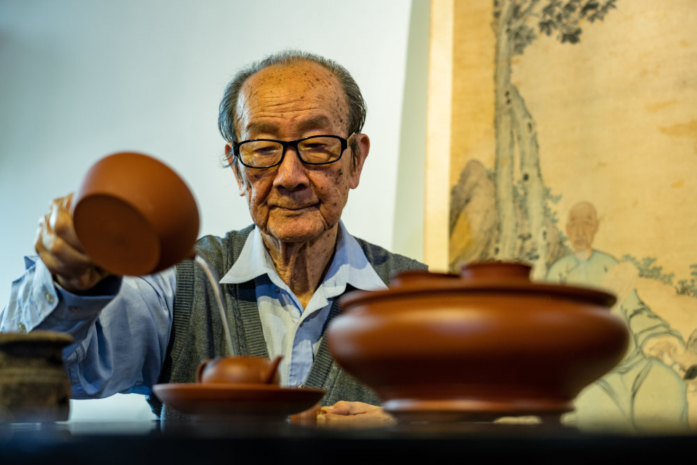 "耄耋之年的陈香白,仍为弘扬潮州工夫茶文化乐此不疲.