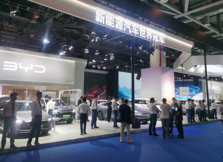 2024 cms杭州车展开幕,数百款新车现场促销,亲子娱乐活动超丰富