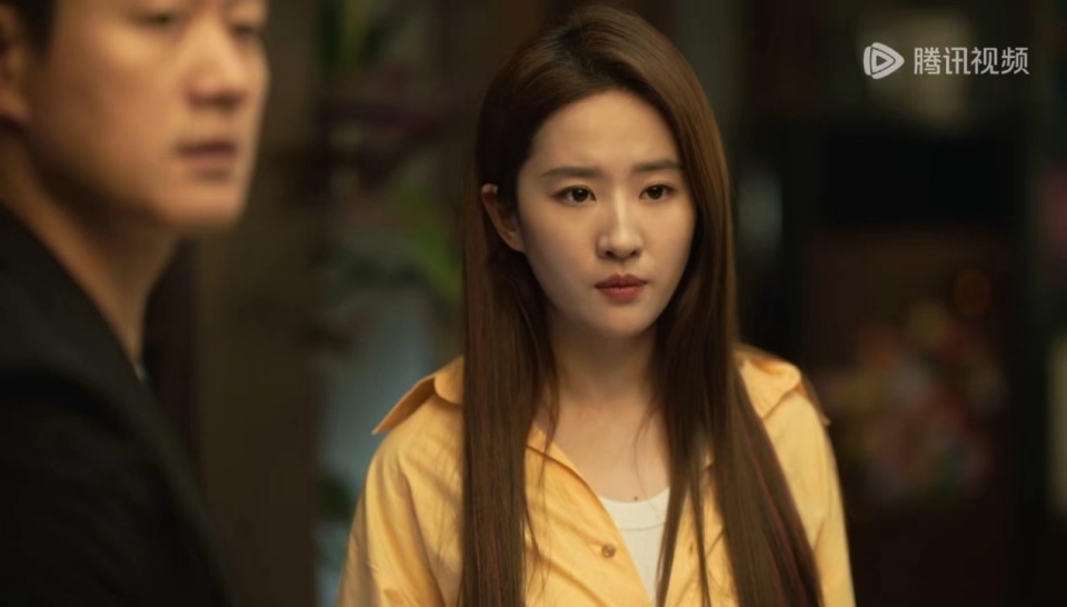 《玫瑰故事》首播,刘亦菲惹争议?神仙姐姐下凡成绿茶?