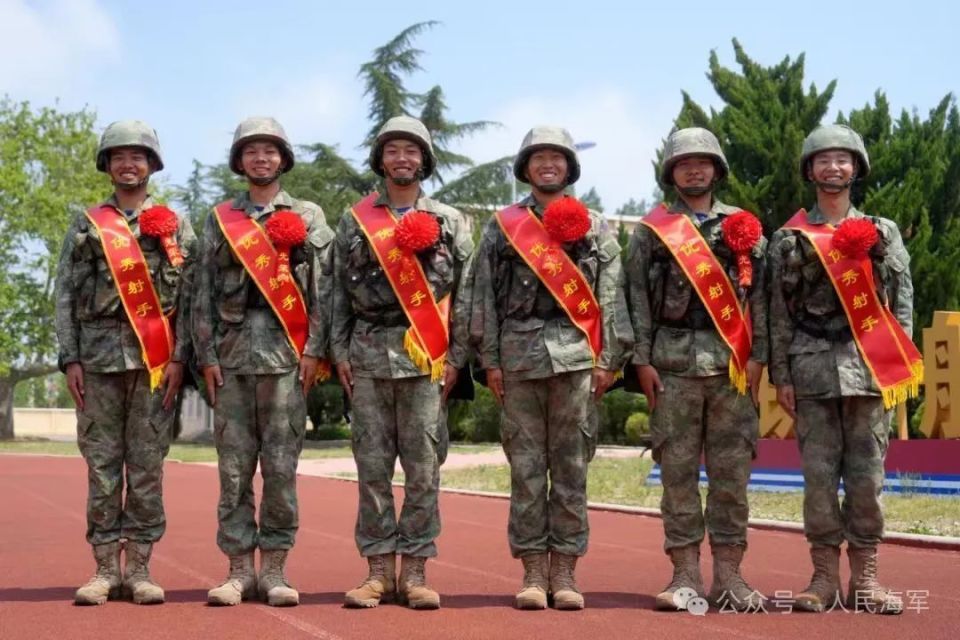 50环!他们在射击现场戴上了大红花