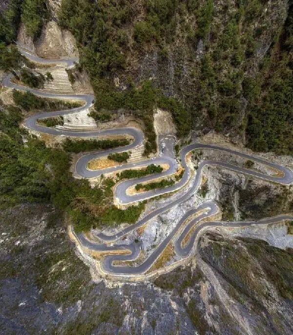 不止山路十八弯!行车在云南,这些要注意