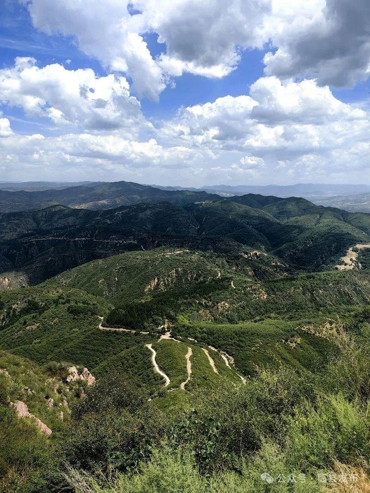 临县汉高山图片