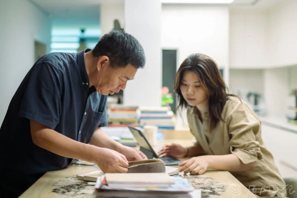 作家何况：笔下的主人公，名叫厦门_腾讯新闻