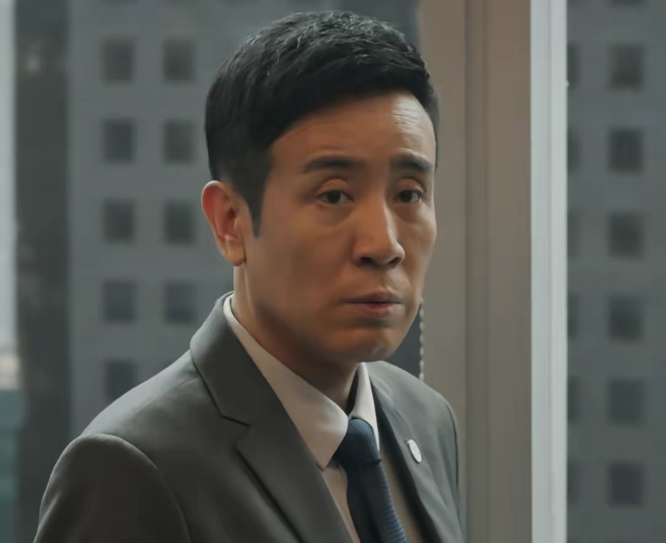 《城中之城》胡悦大结局:为吴显龙密友,助赵辉脱险,终破茧重生