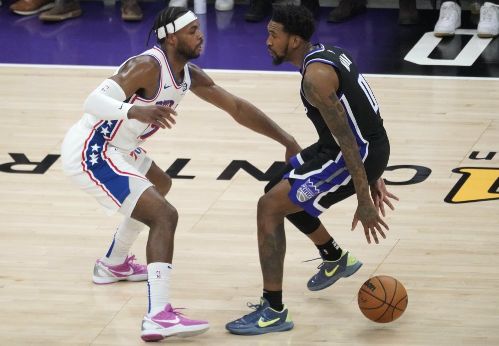 篮球nba常规赛国王胜76人