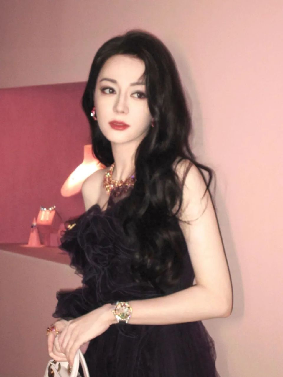 迪丽热巴再发维权公告!