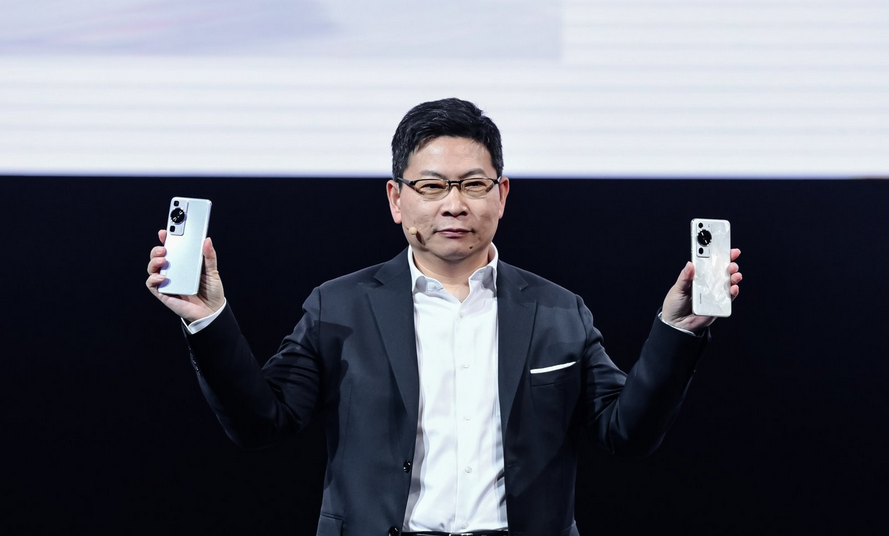 余承东问界目前没有自燃过很多车几乎天天在烧猛料轻读