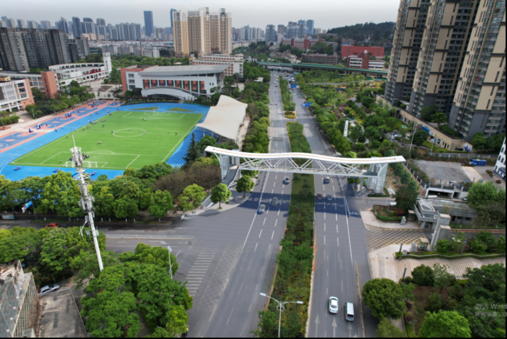 两座天桥施工！龙泉路5月8日、9日晚分时段临时封闭_腾讯新闻