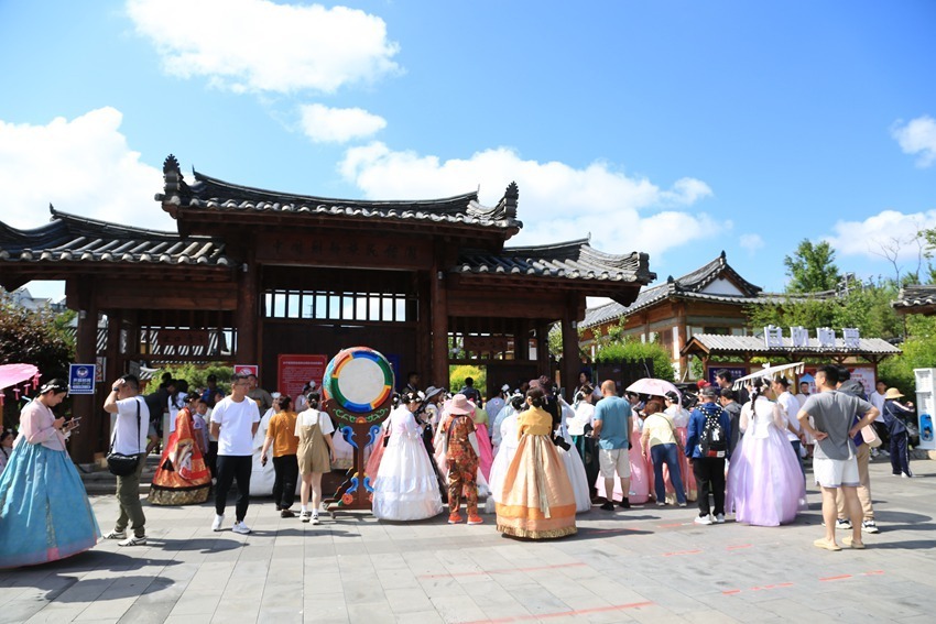 电影《燃冬》全国上映 延吉文旅景象首登大荧幕_腾讯新闻