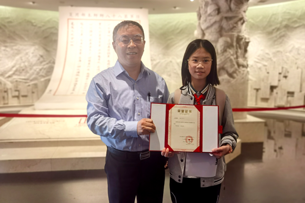 上海四行仓库抗战纪念馆迎来第800万名参观者_腾讯新闻