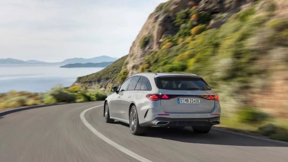 情怀满格全新奔驰e级旅行版比奥迪a6avant更优雅