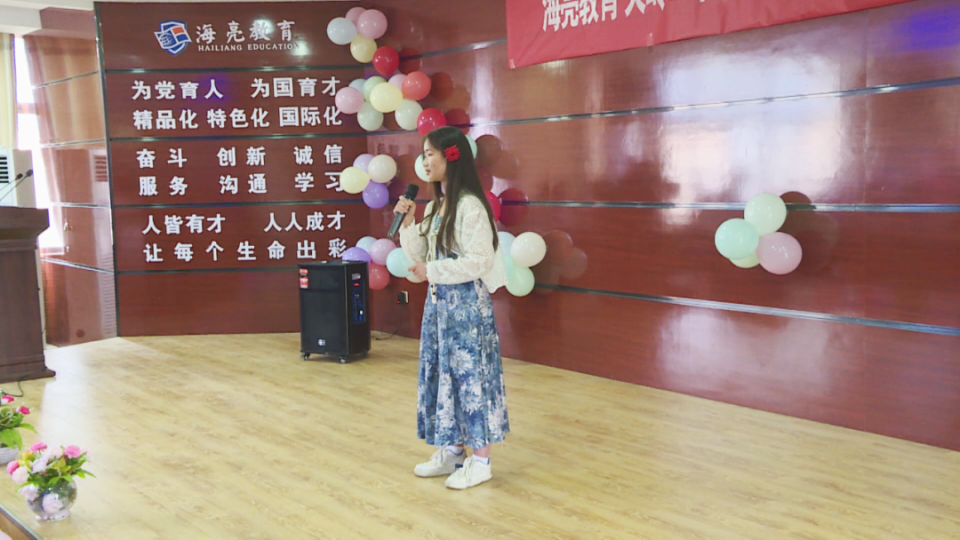 关岭自治县第二中学:唱响校园好声音,激昂青春新活力