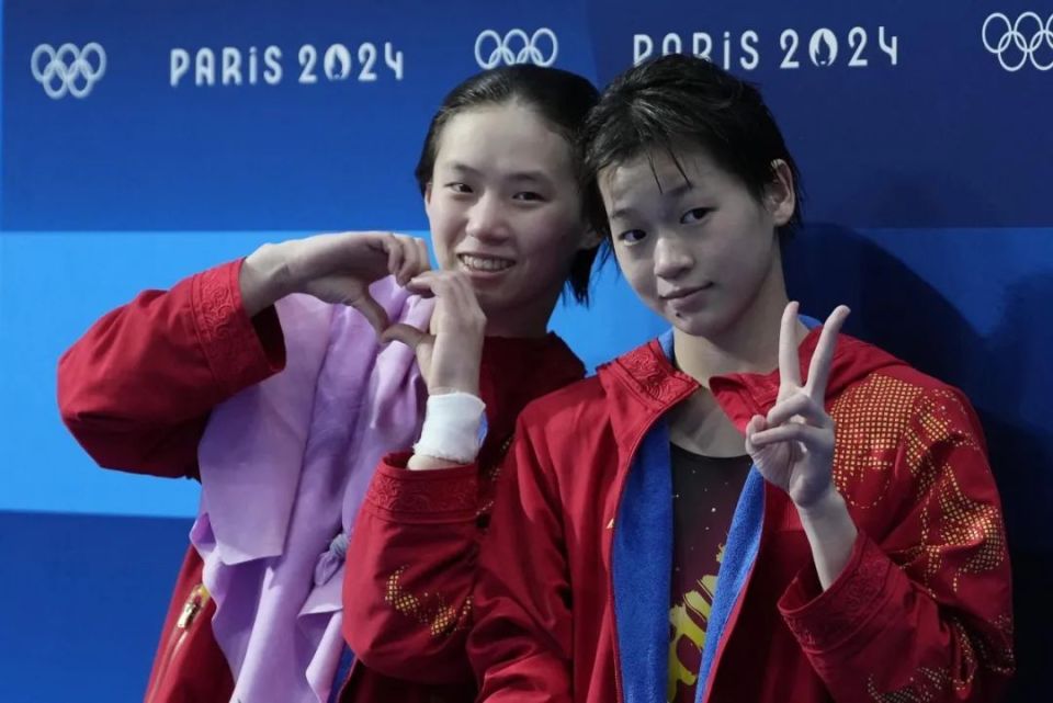 "申"动巴黎|"乐乐真棒!