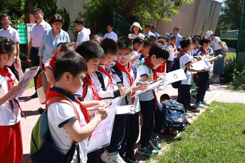 北京市少年宫举办庆祝"六一"国际儿童节活动