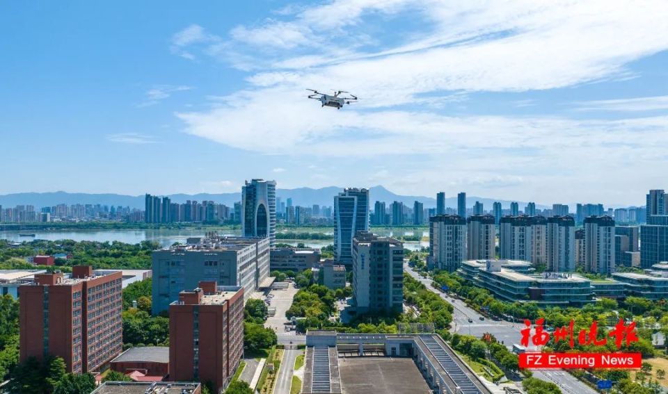 再也不怕快递/外卖堵路上啦!因为它飞过来找你了