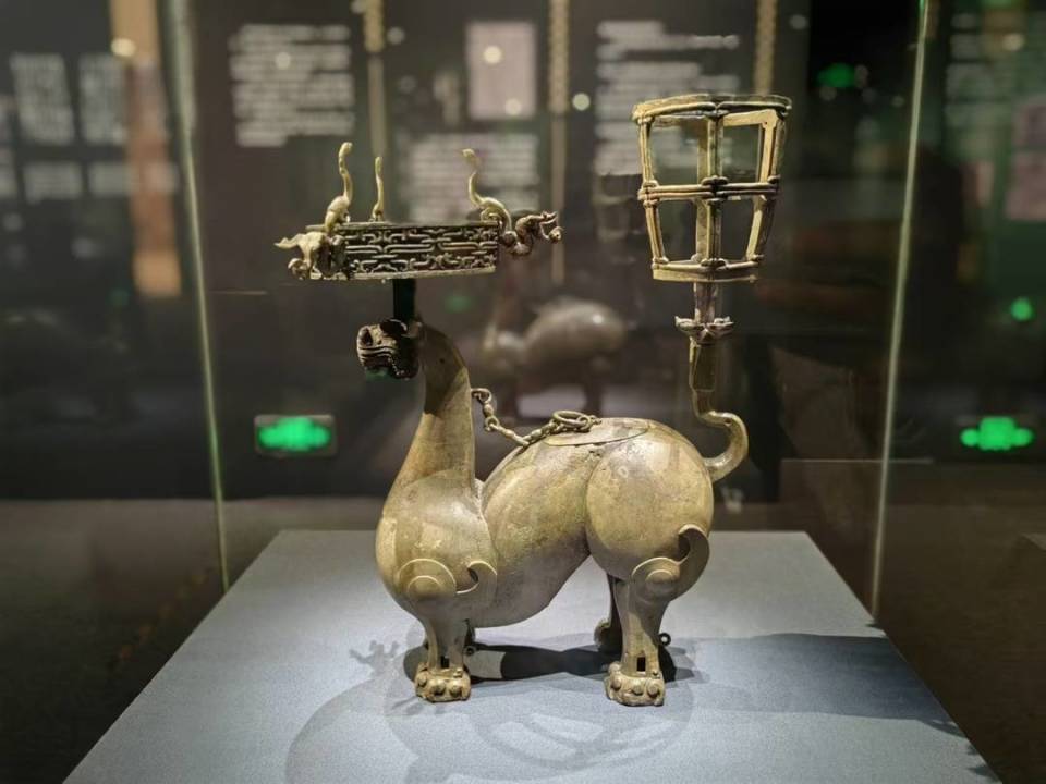 国家博物馆“凤凰故国——青铜时代曾楚艺术展””向公众开放-腾讯新闻
