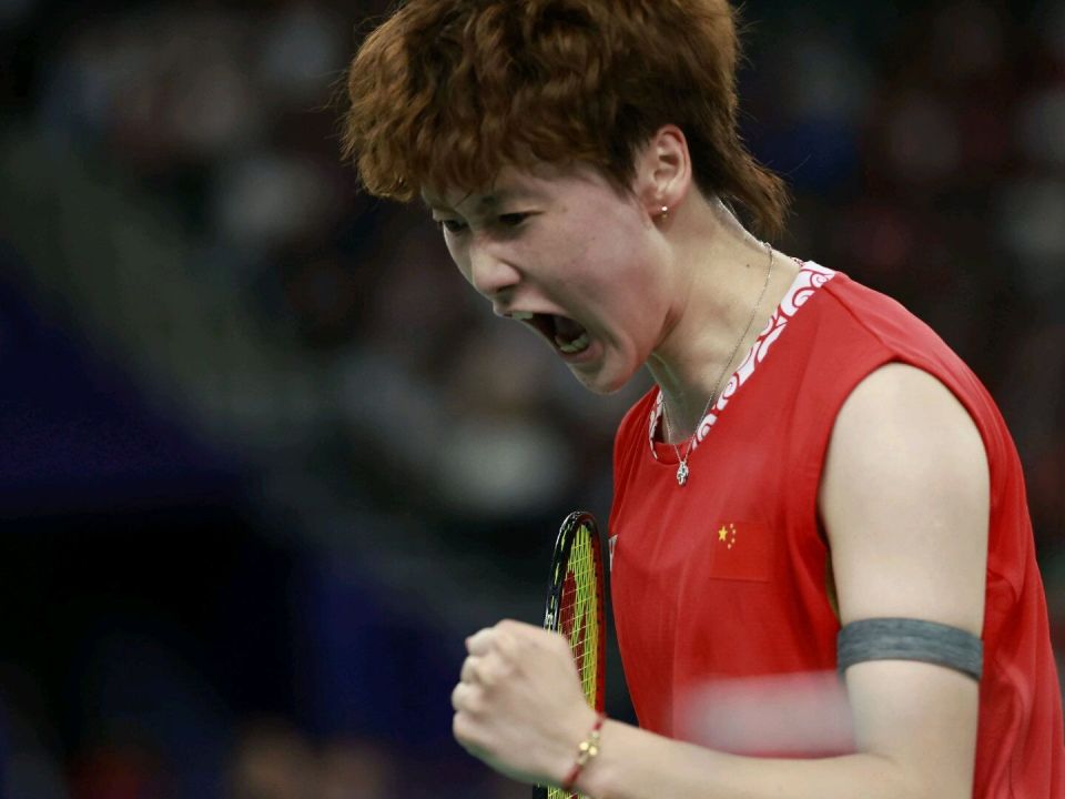 巴黎奥运:卫冕冠军陈雨菲0-2出局!何冰娇进4强,与马林争决赛权