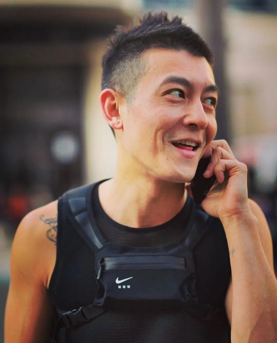 冠希,kanye 疯狂带货!mmw x nike 联名新鞋来了!_腾讯新闻