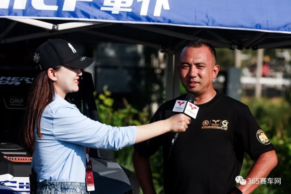 杨恩东首驾新赛车出战国赛 大庆站联手队友夺队赛冠军_腾讯新闻